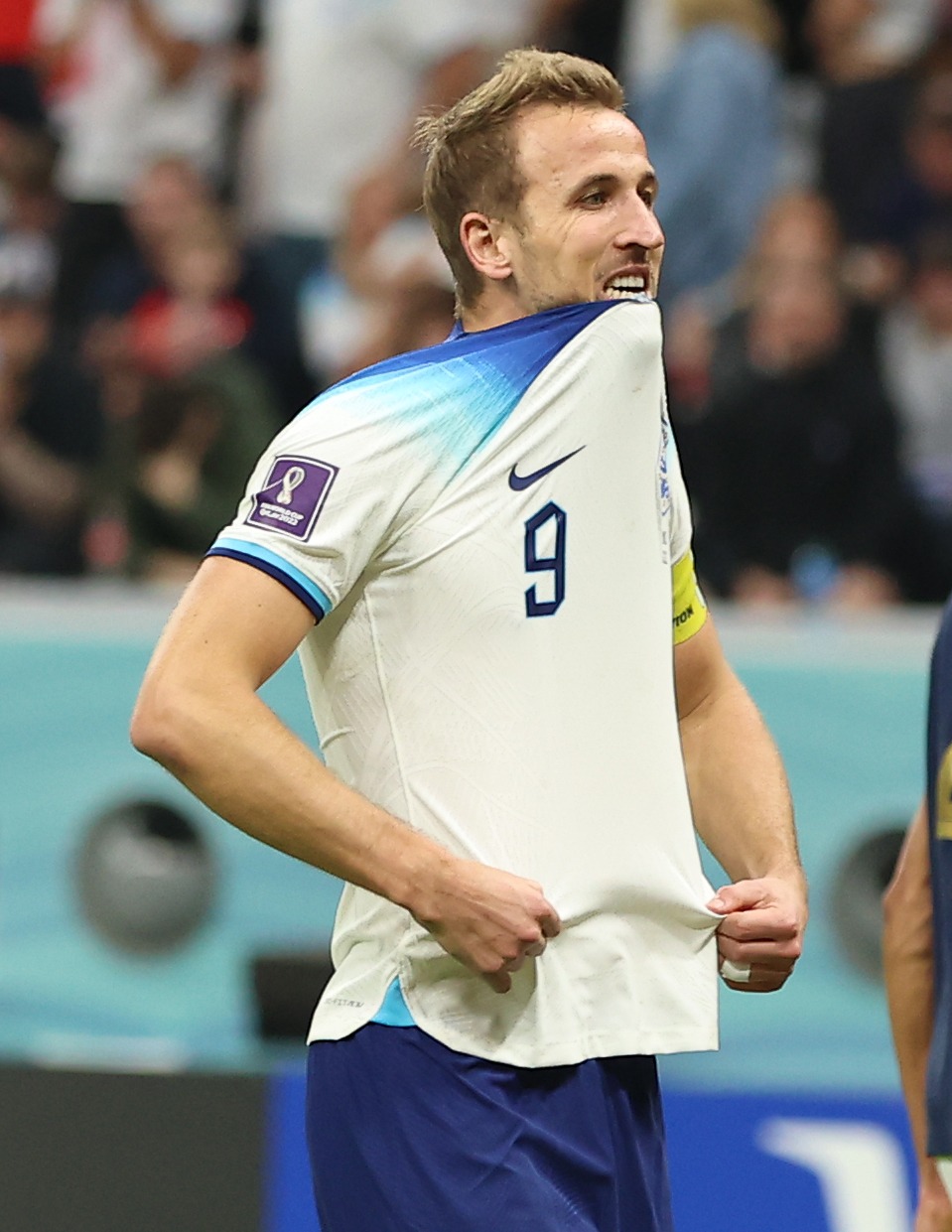 Harry Kane explains that it's always important to control your emotions during a tournament