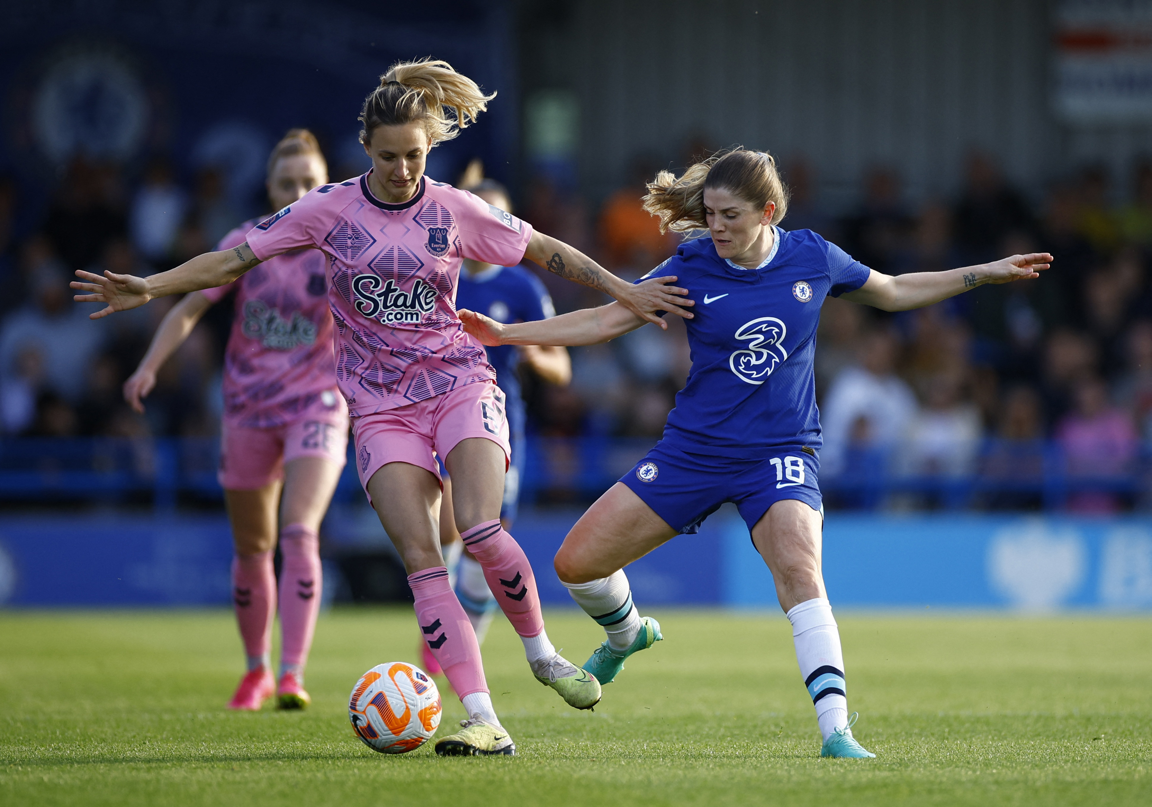 Bjorn's Chelsea move will see her play alongside Sweden international team-mates Zecira Musovic and Johanna Rytting Kaneryd