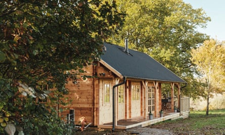 Daisy Chain Cabin.