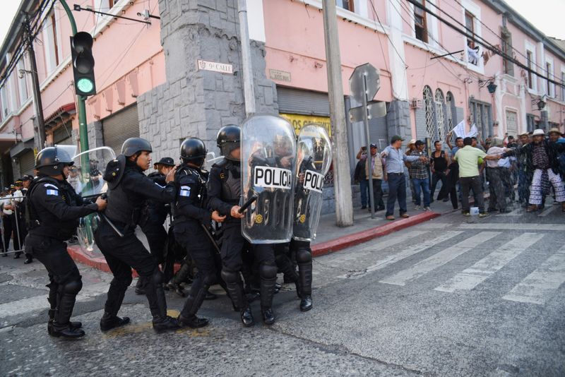 Guatemala's Arevalo arrives to inauguration venue after hours-long delay