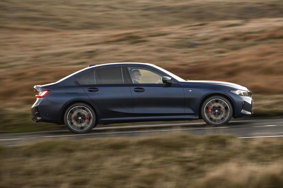 BMW M340i – side tracking