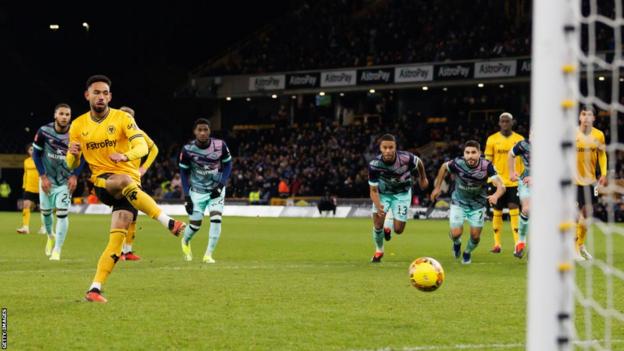 Matheus Cunha scores for Wolves