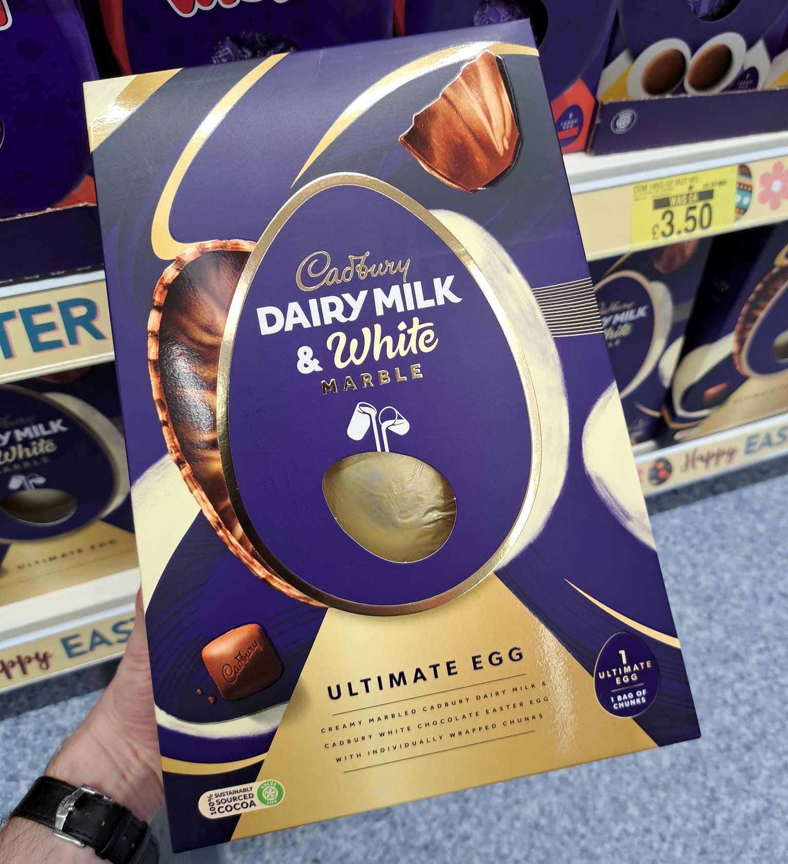 B&M shoppers love this Cadbury dairy milk and white marble egg