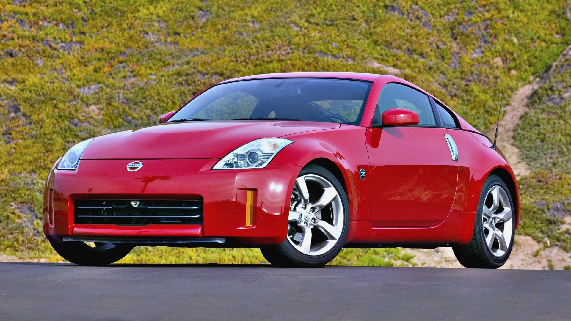 Red 2007 Nissan 350Z