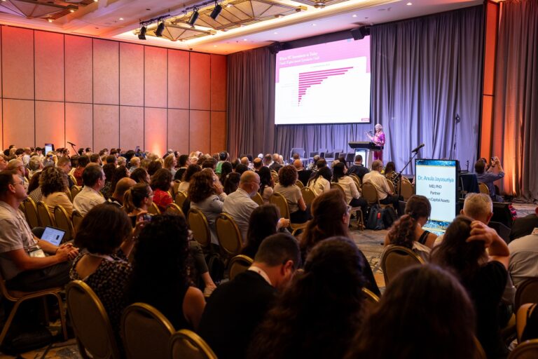 Dr. Anula Jayasuriya of Kidron Capital Assets delivering a keynote during BioMed Israel 2024. Photo by Alexander Elman