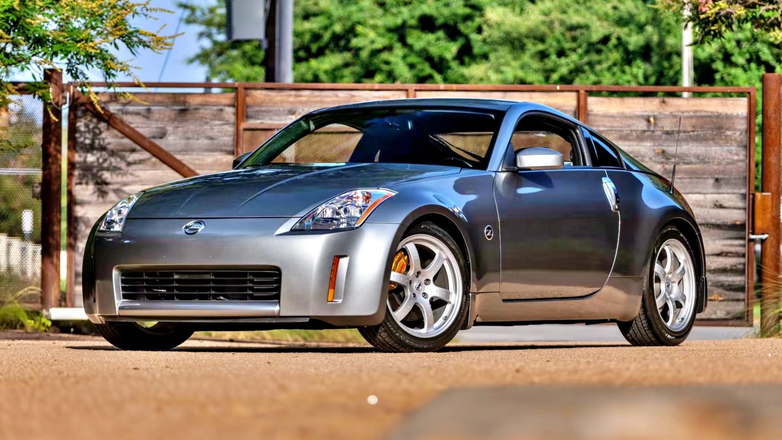 Silver 2003 Nissan 350Z