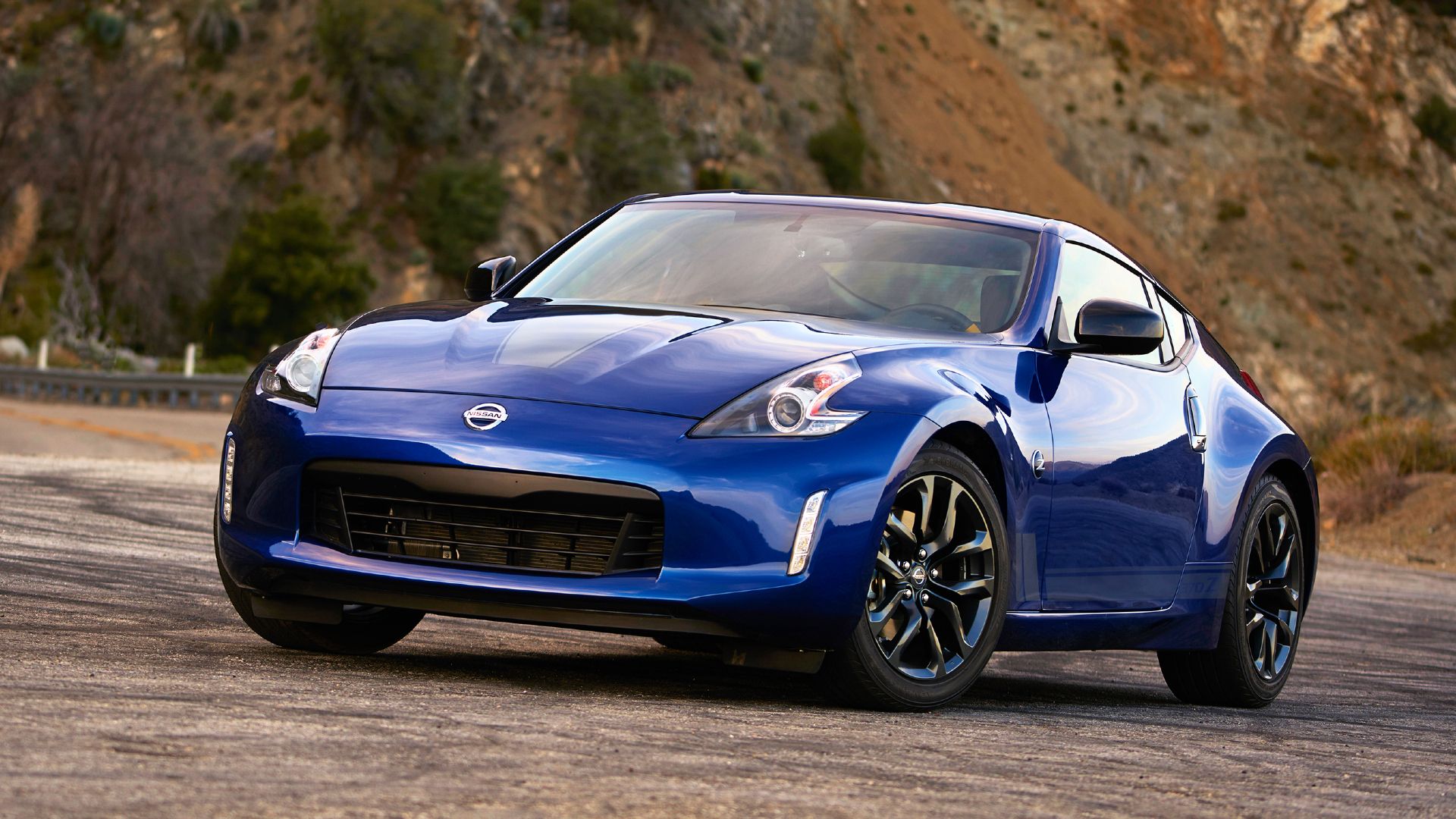 Three-quarter shot of 2019 Nissan 370Z Heritage Edition