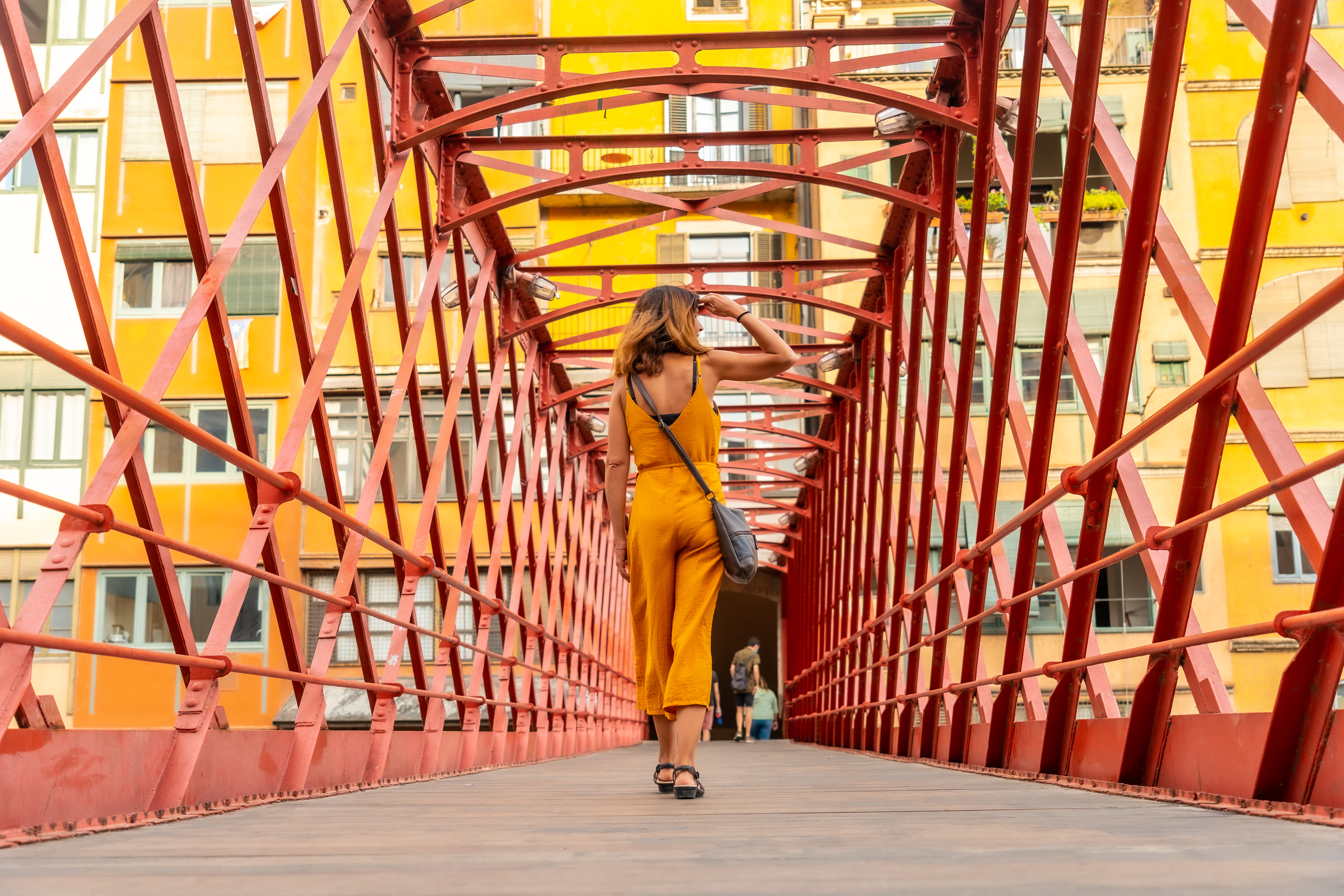 The vibrant Pont de les Peixateries Velles bridge