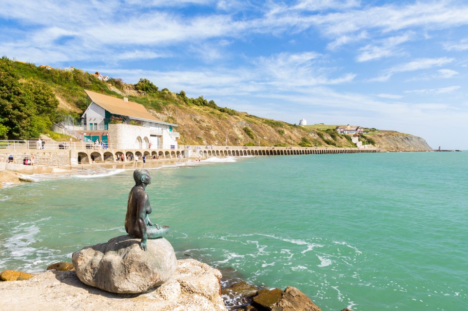 Folkestone's Sunny Sands even has it's own mermaid statue