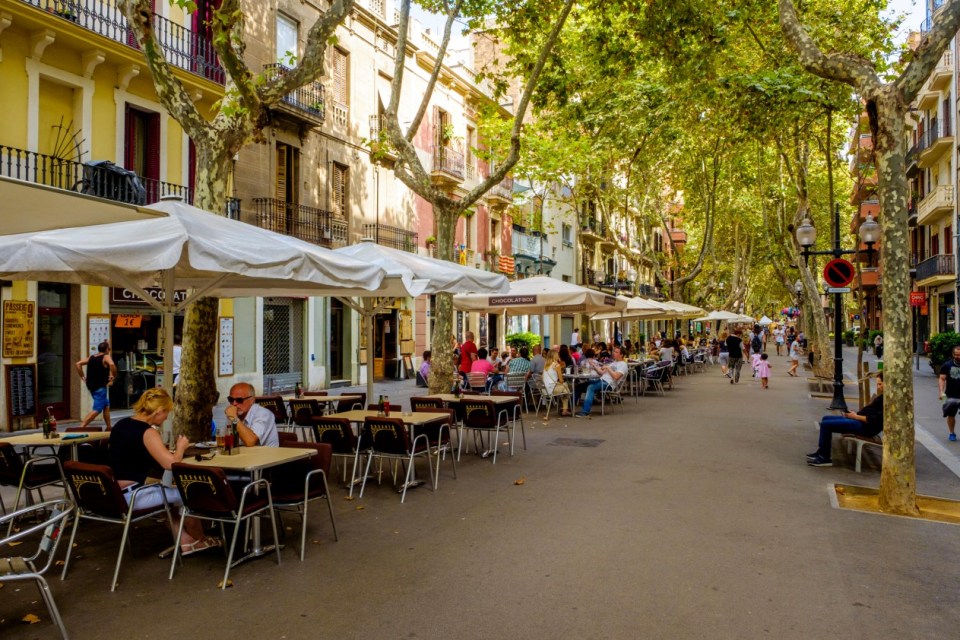 The TikTok user explained that tourists should not eat or drink on La Rambla