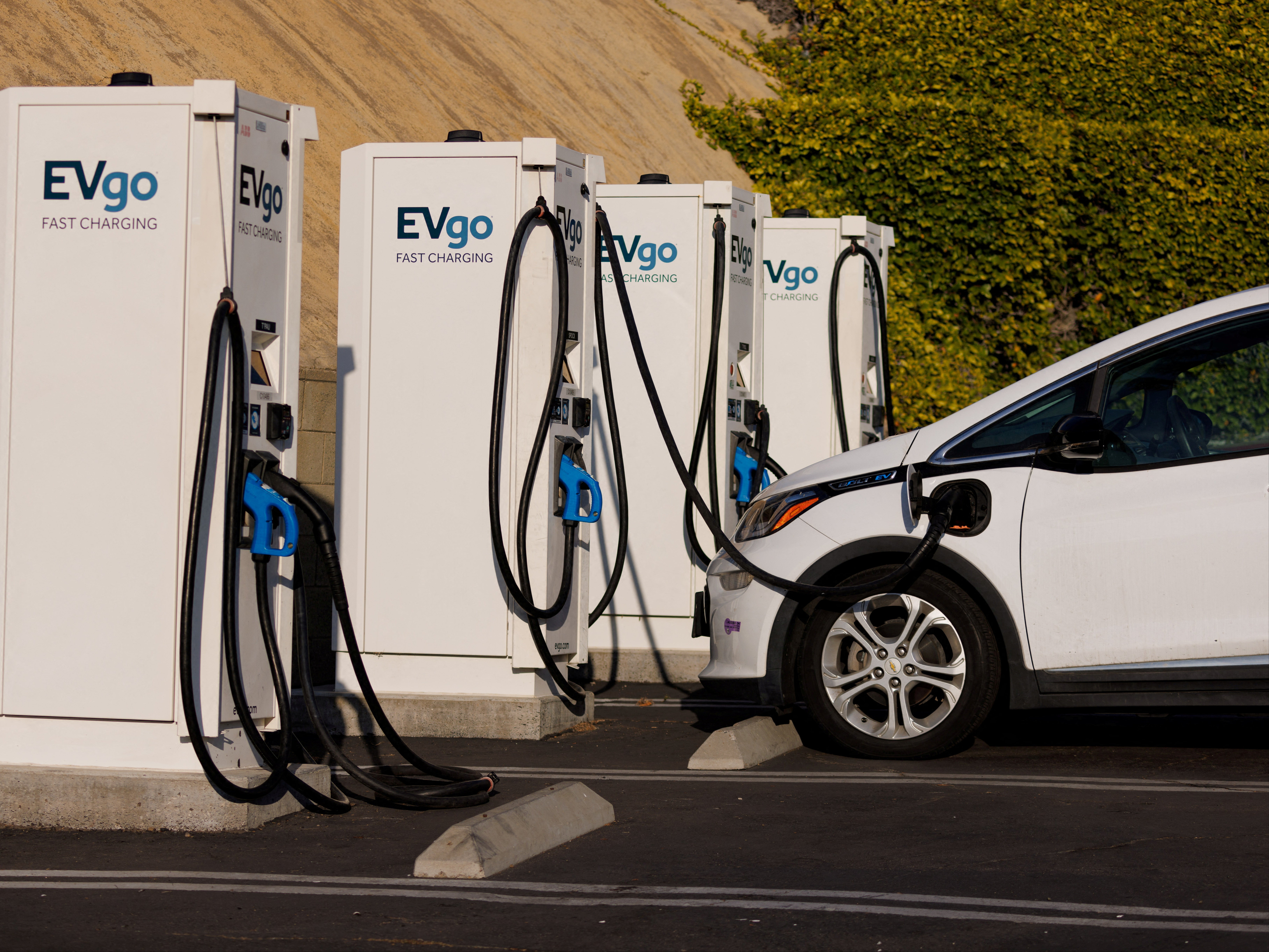 The car industry wants cheaper public charging