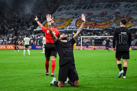 Yuri Alberto celebrates scoring for Corinthians against Palmeiras