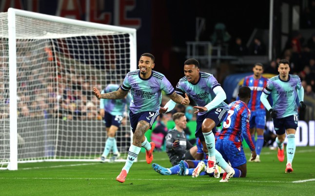 LONDON, ENGLAND - DECEMBER 21: Gabriel Jesus of Arsenal celebrates scoring his sides first goal during the Premier League match between Crystal Palace FC and Arsenal FC at Selhurst Park on December 21, 2024 in London, England. (Photo by Alex Pantling/Getty Images)