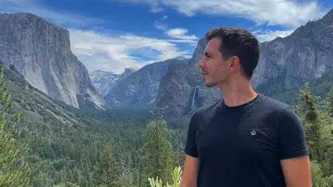 Duarte Dias Duarte Dias enjoys the view of Yosemite Valley US