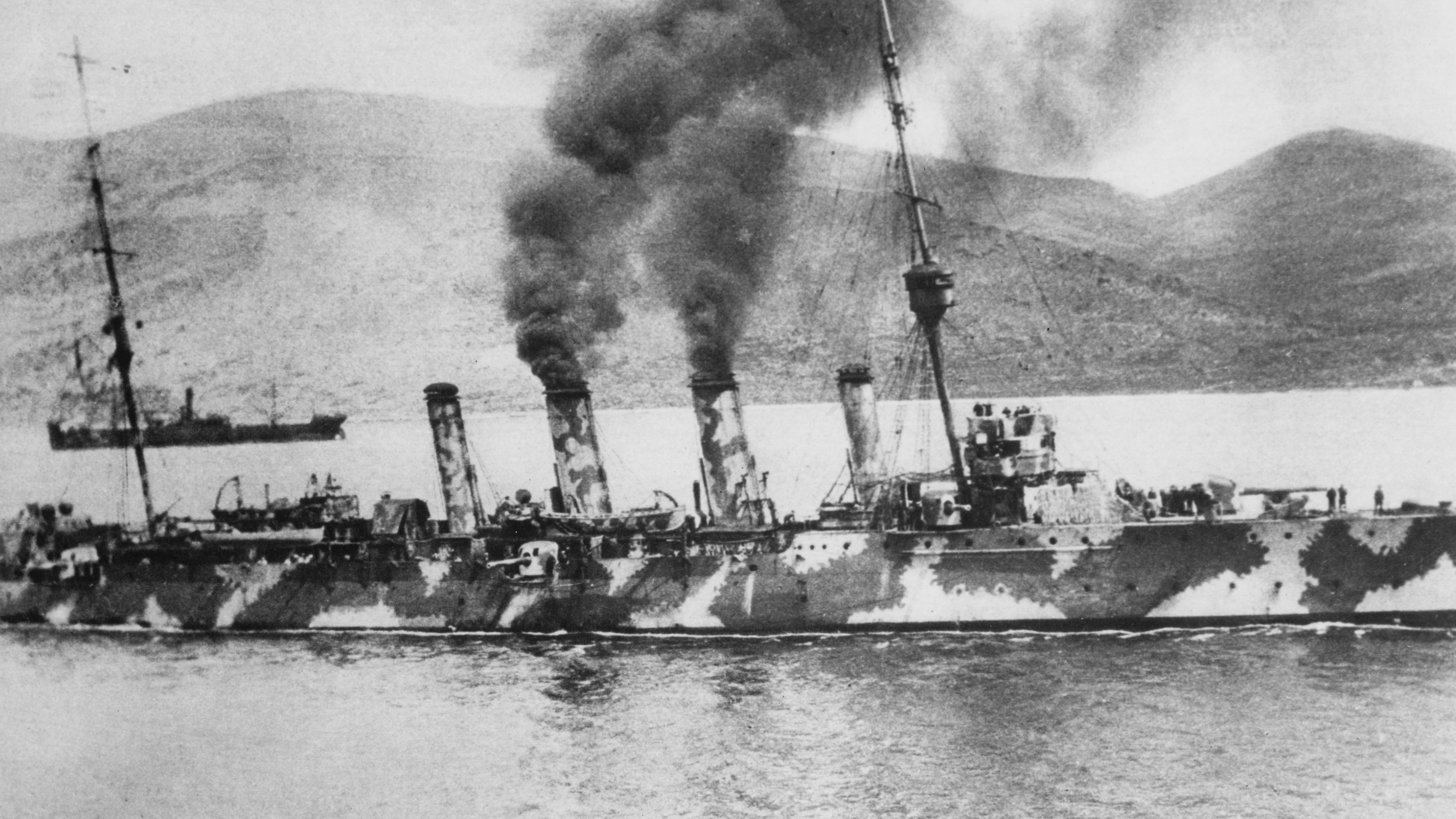 Royal Navy cruiser painted in dazzle camouflage in the Dardanelles, 1915