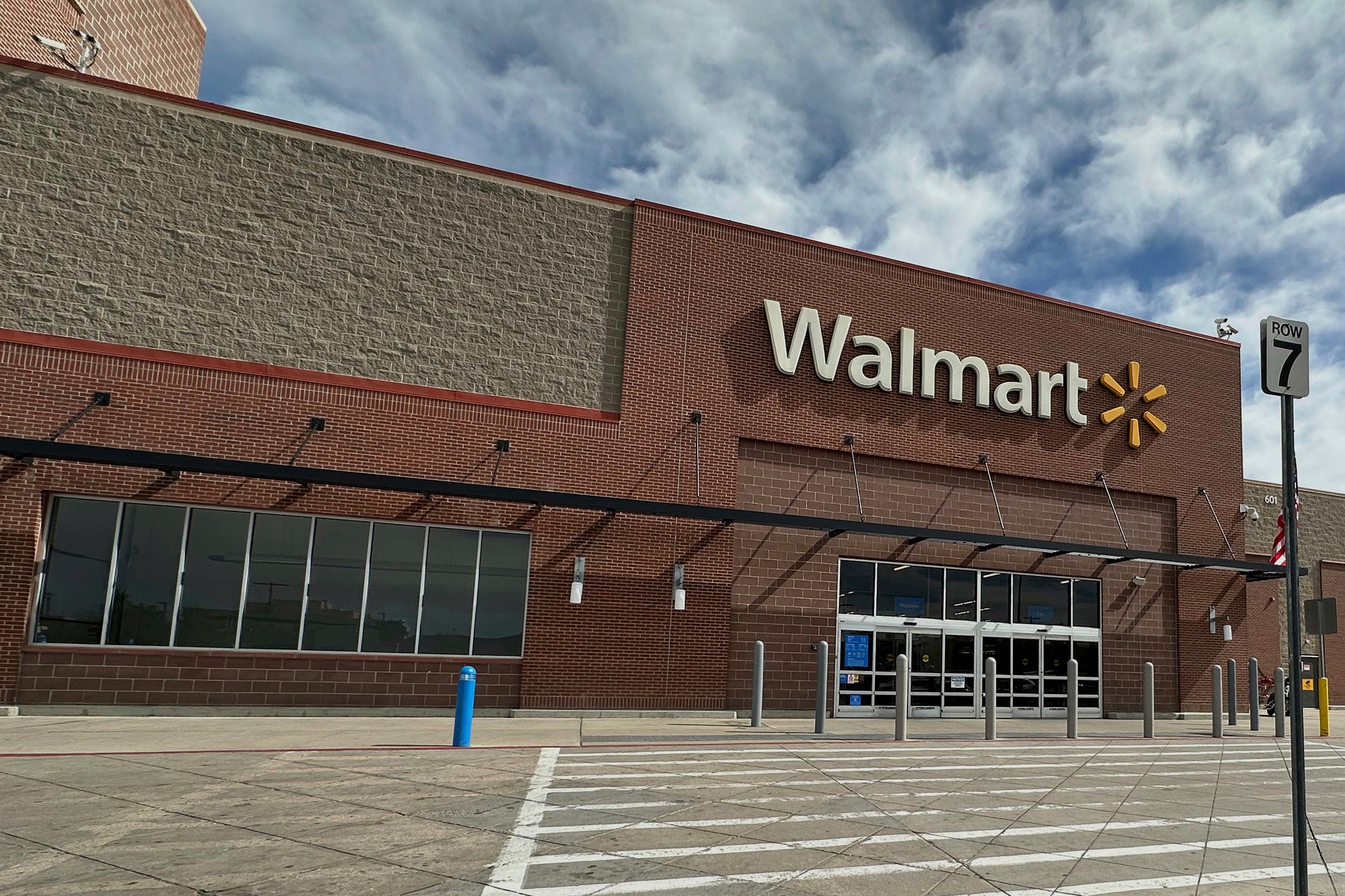 The pair met while working at Walmart a decade ago.