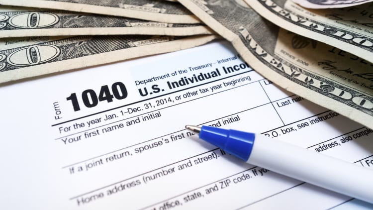 What the IRS layoffs mean for your taxes this tax season